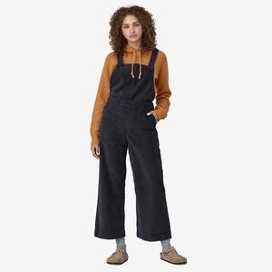Patagonia Women’s Stand Up Cropped Corduroy Overalls in Pitch Blue